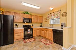 315 Haystack Ave, Pataskala, OH 43062 photo 2