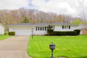 320 Scott Dr, Lancaster, OH 43130 photo 2