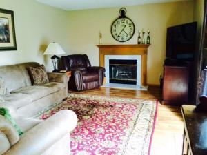 102 Christopher Dr, Hebron, OH 43025 photo 7