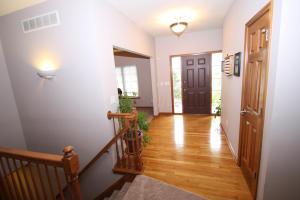 521 Eagleview Ct, Powell, OH 43065 photo 2