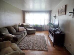 894 Wayne Dr, Heath, OH 43056 photo 3