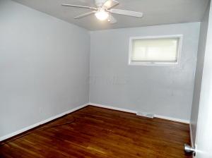 894 Wayne Dr, Heath, OH 43056 photo 4