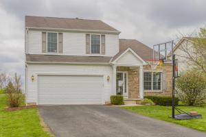 587 Meadows Dr, Delaware, OH 43015 photo 2