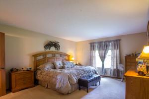 186 Rolling Acre Dr, Lithopolis, OH 43136 photo 12
