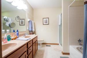 186 Rolling Acre Dr, Lithopolis, OH 43136 photo 15