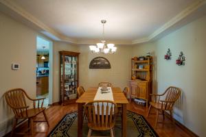 186 Rolling Acre Dr, Lithopolis, OH 43136 photo 5