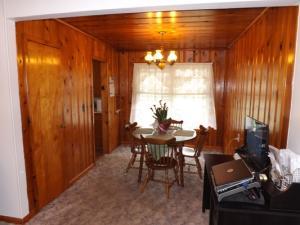 762 E Main St, Logan, OH 43138 photo 5