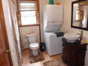 762 E Main St, Logan, OH 43138 photo 9
