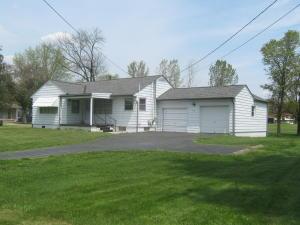 145 S High St, Hebron, OH 43025 photo 2