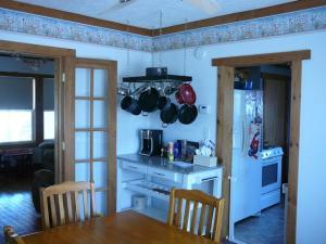715 E Main St, Logan, OH 43138 photo 12