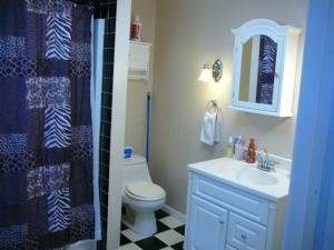 715 E Main St, Logan, OH 43138 photo 9