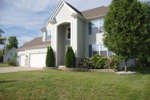 700 Rolling Acre Dr, Lithopolis, OH 43136 photo 2