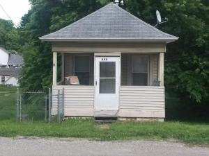 680 S Maple St, Lancaster, OH 43130 photo 2