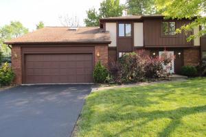 2249 Stratingham Dr, Dublin, OH 43016 photo 1