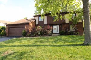 2249 Stratingham Dr, Dublin, OH 43016 photo 2