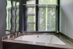 392 Walhalla Rd, Columbus, OH 43202 photo 18