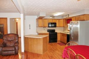 10 Simons Ave, Fredericktown, OH 43019 photo 34