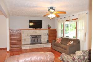 10 Simons Ave, Fredericktown, OH 43019 photo 30