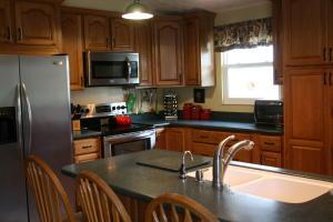 841 Mcdonell Dr, Columbus, OH 43230 photo 2