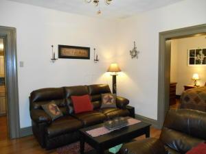 310 Main St, Bainbridge, OH 45612 photo 2