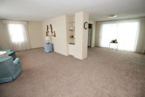 45 E Scioto Dr, Powell, OH 43065 photo 2