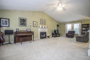 209 Stonemast Loop, Pataskala, OH 43062 photo 3