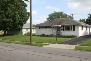 3219 Eakin Rd, Columbus, OH 43204 photo 1
