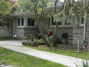 930 Circle Dr, Circleville, OH 43113 photo 3