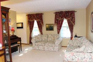 5656 Keating Dr, Dublin, OH 43016 photo 4