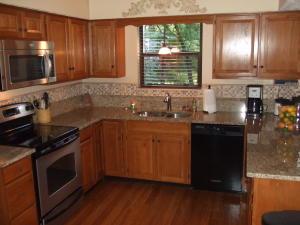 241 Willowdown Ct, Columbus, OH 43235 photo 9