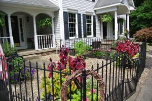 1420 Normandy Dr, Newark, OH 43055 photo 2