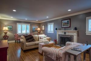 2607 E Broad St, Bexley, OH 43209 photo 5