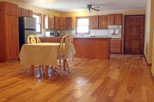 608 E Como Ave, Columbus, OH 43202 photo 3