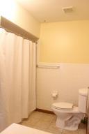 608 E Como Ave, Columbus, OH 43202 photo 11