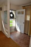 46 E Coshocton St, Johnstown, OH 43031 photo 5