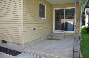 46 E Coshocton St, Johnstown, OH 43031 photo 4