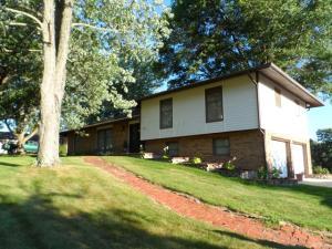 1845 Maple Ct, Heath, OH 43056 photo 2