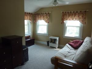 142 E Como Ave, Columbus, OH 43202 photo 10
