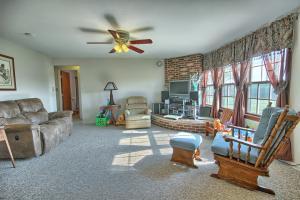 1840 Chickasaw Dr, Circleville, OH 43113 photo 7