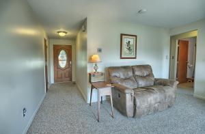 1840 Chickasaw Dr, Circleville, OH 43113 photo 3