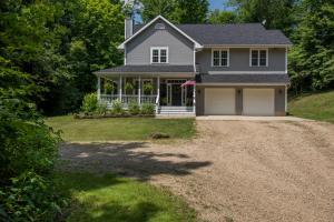23303 Colopy Rd, Howard, OH 43028 photo 1