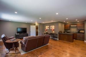 23303 Colopy Rd, Howard, OH 43028 photo 33