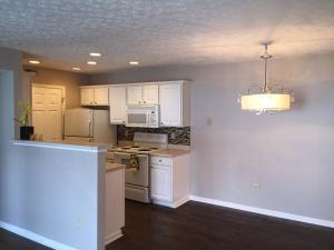 5505 Garden Rdg, Columbus, OH 43228 photo 3