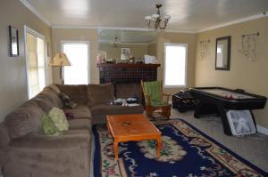 738 E Main St, Lancaster, OH 43130 photo 3