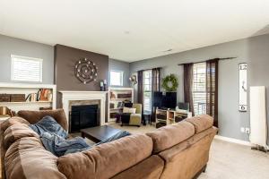 596 Lamplight Dr, Delaware, OH 43015 photo 5