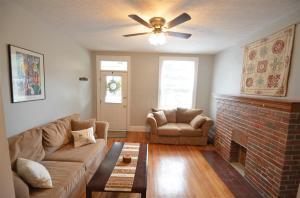 154 E 3rd Ave, Columbus, OH 43201 photo 2