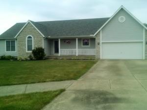 118 Castleton Ct SW, Pataskala, OH 43062 photo 1