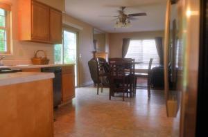 2884 Barrows Rd, Columbus, OH 43232 photo 6