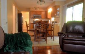 2884 Barrows Rd, Columbus, OH 43232 photo 8