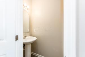 231 Stockard Loop, Delaware, OH 43015 photo 4